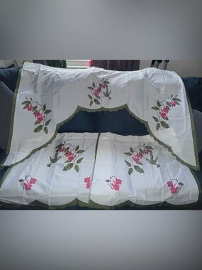 Set of 3 Kitchen Curtains, Printed with Flowers